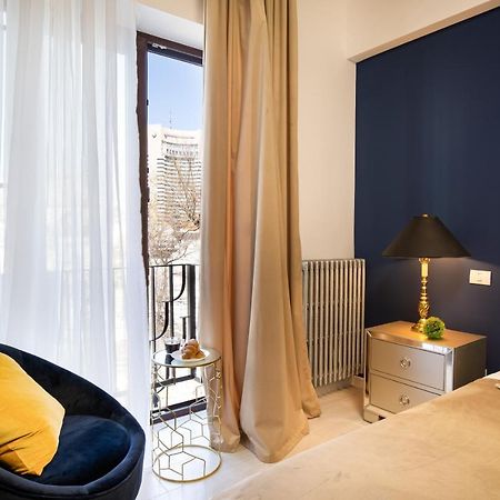Metropole Apartments Studio Old City Bukares Bagian luar foto